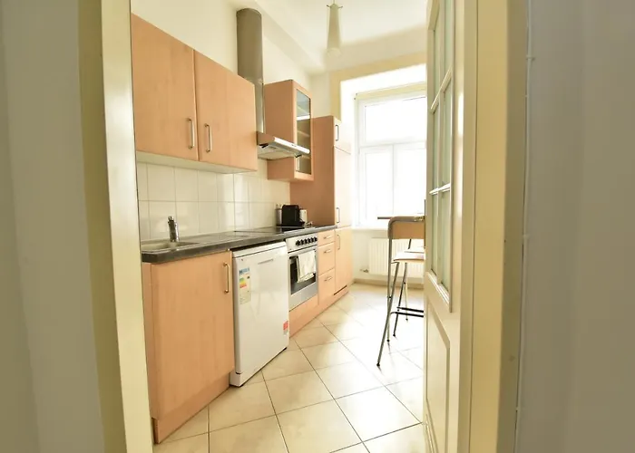 Apartment Universum 3 *