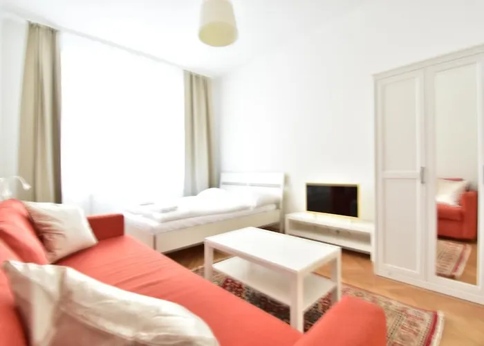 Apartment Universum 3 *